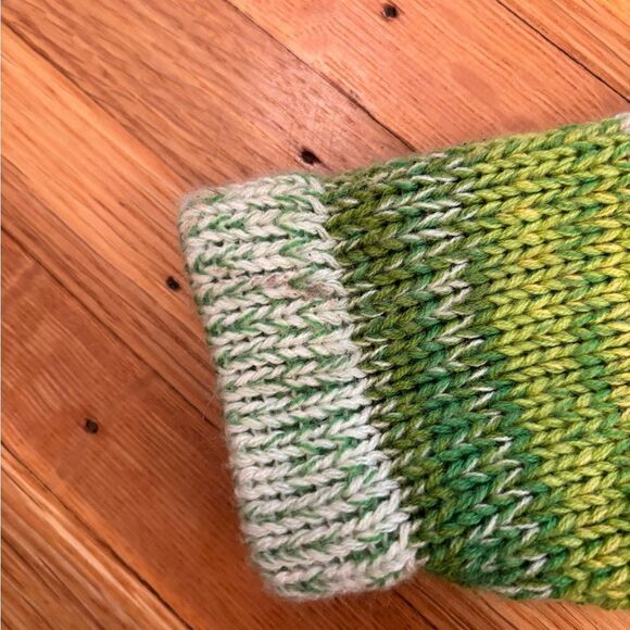 American South Side Knit Crochet Green Zip Up Hooded Cardigan Sweater - Picture 6 of 6